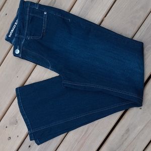 Lee Premium Slimming Bootcut Denims Like New!